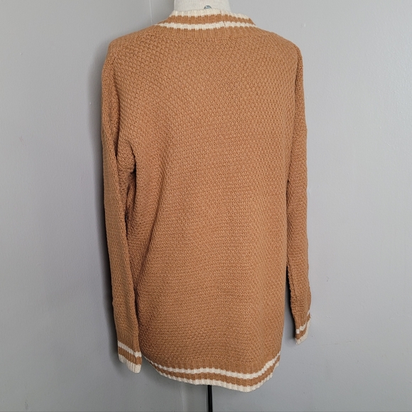 Maverick The Collection Cassandra V-Neck Sweater - Picture 4 of 9